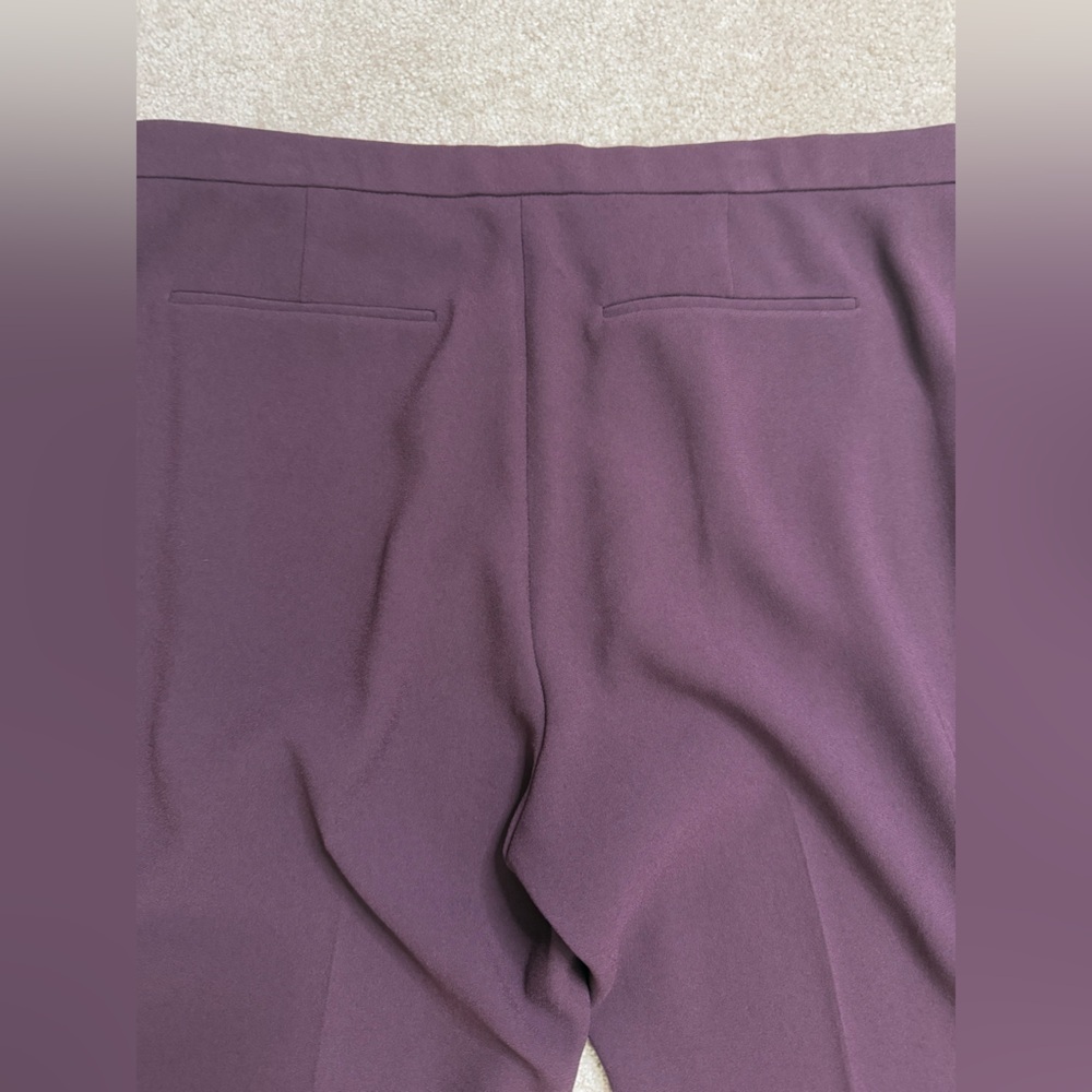 Elie Tahari- Slim Leg Crepe Pant - Burgandy/Eggplant - size US 8 - Picture 10 of 11